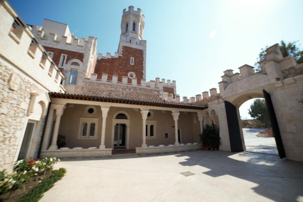 Hotel Castello Tafuri Portopalo Di Capo Passero Exterior foto